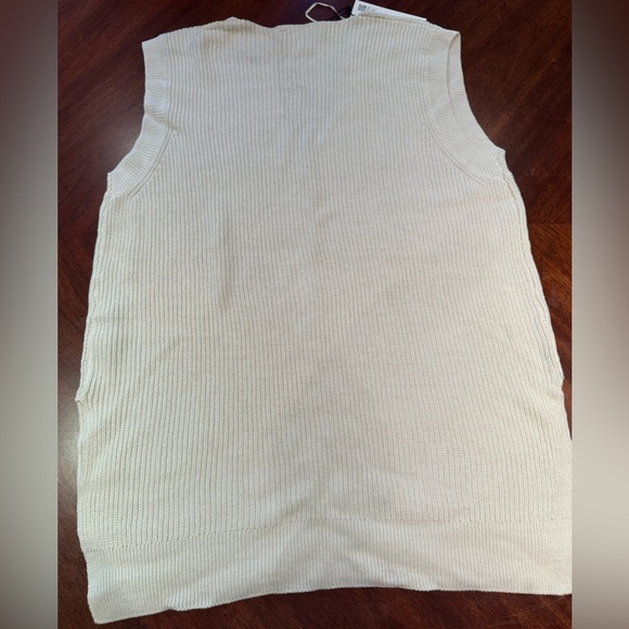 BNWT Zara vest sweater - Picture 4 of 4